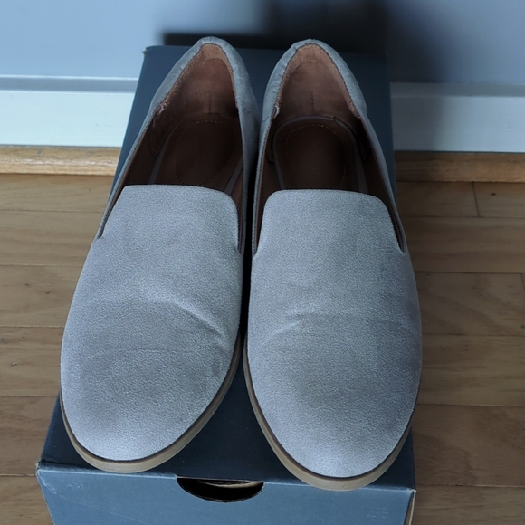 Universal Thread Loafers - Picture 2 of 8